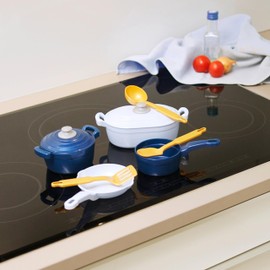 Theo Klein Kochutensilien I Robustes Kindergeschirr I Inkl. Bräter, Kasserolle und Grillpfanne I Spielzeug für Kinder ab 2 Jahren