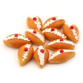 MyTinyWorld 9 x Dolls house Miniature Small Cream Buns