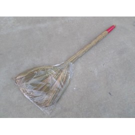 Vietnamese original soft fan straw broom with straw handle (chổi lúa) 40 inch and a plastic handle broom, 2 broom