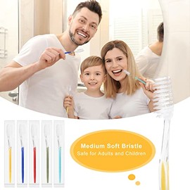 Homvle - Paquete de 100 cepillos de dientes desechables envueltos individualmente, cerdas medianas suaves para viajes a granel para adultos/niños, artículos de cambiador de hotel, 5 colores.