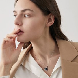 Anmpab Gothic Enamel Black Killer Cat Pendent Necklace for Women Vintage Cute Cat Chain Necklace With A Small Knife In Its Mouth Party Jewelry (Black)