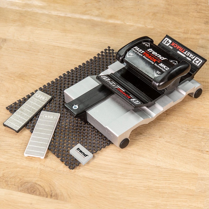 Trend FastTrack Mk2 Sharpener Kit, Hand-Operated, Consistent Angles, Portable, FTS/KIT/MK2