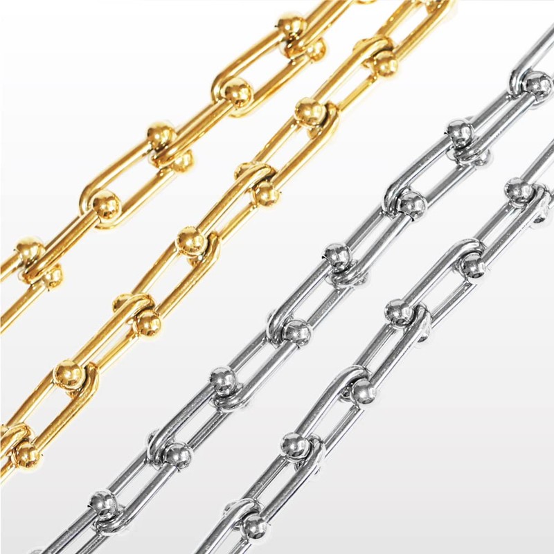 Qroza Women's Hardware U Chain, Anchor Chain, Graduated Necklace, Chain,