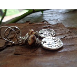 ♥ Floral robust disc and mottled wood ♥ Small earrings with wood