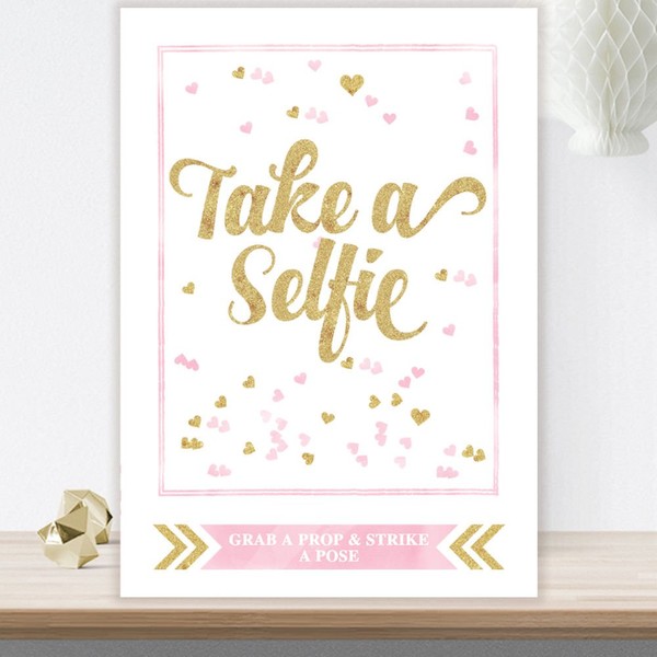 Purple Scrunch Glitzy Glam Take A Selfie Photo Booth Table