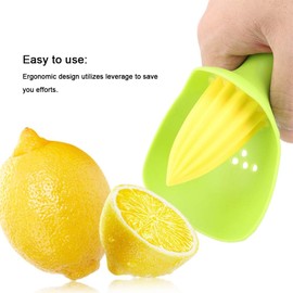 Lemon Squeezer with Splash Guard and Core Catcher, Fruit Press, Manual Lemon Squeezer, Ergonomic Mini Juicer Hand Press for Household Kitchen Appliances [Green]