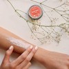 Protector SOLAR FACIAL natural de barrera bloquea los rayos UVA