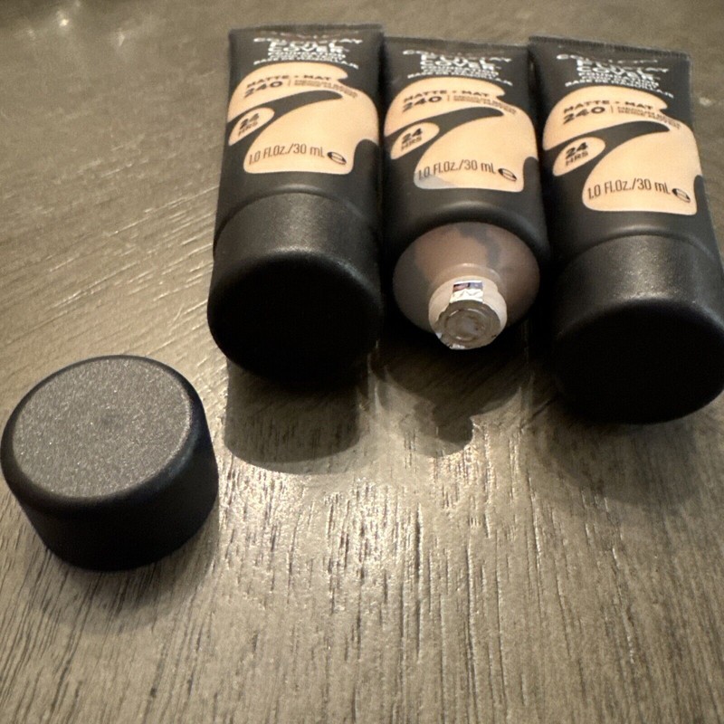 Revlon 3X 240 Medium Beige -Revlon Colorstay Full Cover Matte