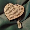 Muttertagsgeschenk - Liebe Mama Schlüsselanhänger aus Holz, Glücksbringer, Mama Geschenk,