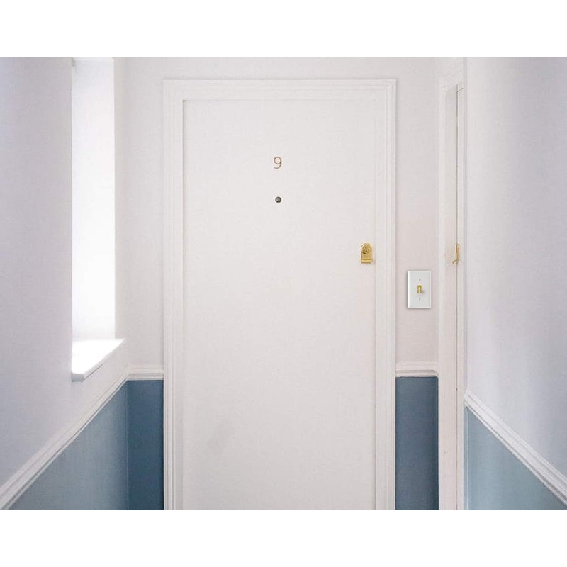 Legrand-Pass & Seymour 663WSLGCC10 Three Way Lighted Toggle Switch 15-Amp