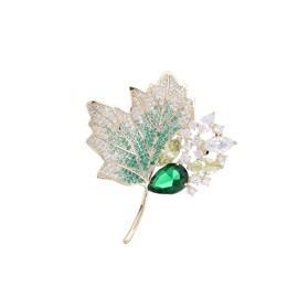Intricate Botanical Design 14K Gold Moissanite Maple Leaf Brooch, Delicate Leaf Gemstone Corsage, Multipurpose Brooch Shawl Buckle Accessory (Green)