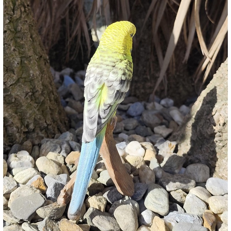 Vivid Arts - Budgies Garden Ornament Bird Sculpture (Budgie, Green)