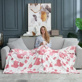 Cozy Bliss Cow Print Throw Blanket Non Shedding MilkyPlush™ Fleece 330GSM Thick Blankets Western Room Decor Super Soft Warm for Adults Kids Gifts Bedroom Couch Sofa Travel Pink Strawberry 60"x80"
