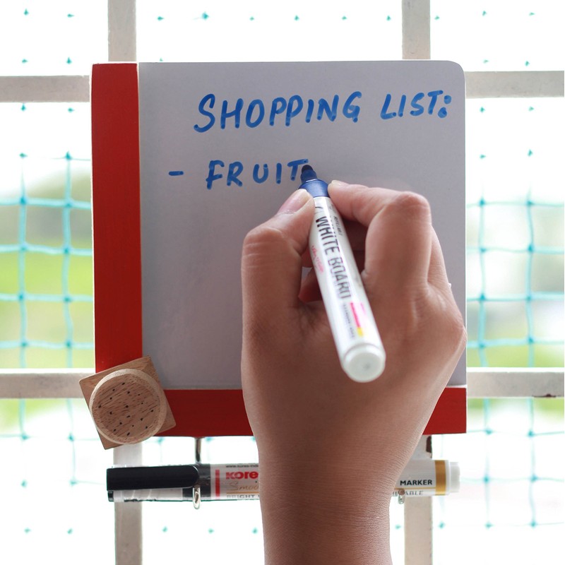 IVEI Wooden Fridge Magnets With A Whiteboard And Hooks -