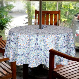 youngseahome Outdoor Tablecloth Water Resistant Polyester Fabric Tropical Leaves Table Cover with Zipper Umbrella Hole for for Picnic/Party/Dinner/Patio Garden (70Inch Round,Mandara)