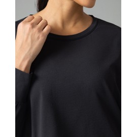 Colorfulkoala Long Sleeve Shirts Crew Neck Oversized Tops for Women Casual Workout T-Shirts with Thumb Holes (Black, S)