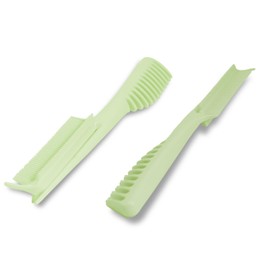 Heat-Resistant One-Handed Hair Straightening Comb with Sectioning Pick, Fine and Coarse Teeth for Detangling and Straightening, Ideal for Heat-Damaged Hair (Green)