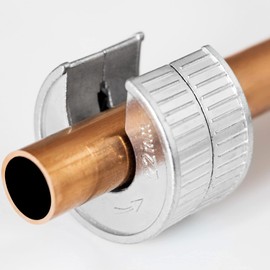 PLOWFAR 22mm Pipe Cutter Copper Pipe Slice Tube Cutter Zinc Alloy Body with 1 Replacement Cutting Wheel