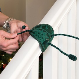 VILLAGE LIGHTING COMPANY [Garland Ties for Banister] - Railing Protecting Holiday Garland Ties - Padding Prevents Scratches and Rubber Holds in Place - Decorative Hanger for Seasonal Garlands (Green)