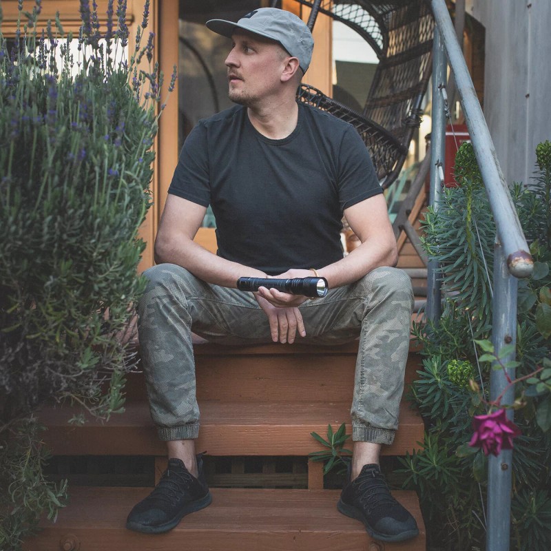 Lux.Pro LUXPRO XP915 Compact Tactical Rechargeable 1600 Lumen Flashlight