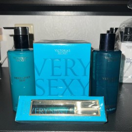 Victoria's Secret Lot Of 4 Victoria’s Secret VERY SEXY SEA Eau De Parfum,Lotion,Mist Gift Set NEW