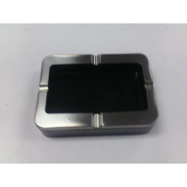 RETRO RECTANGLE ASHTRAY BLACK PLASTIC METAL AROUND THE RIM 4