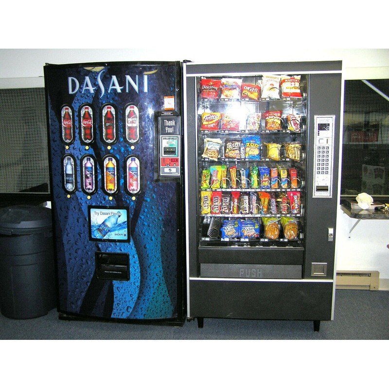 Dixie Narco ROYAL VENDORS 660 SODA VENDING MACHINE "DASANI WATER"