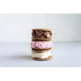 Daelmans Duo Chocolate Caramel Stroopwafel, 2.56 Ounce - 12 per case.