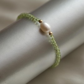 Gempires Peridot Bracelet with Freshwater Pearl, Beaded Bracelets, Pearl Bracelet for Women, August Birthstone, Party Wear Jewelry, Gift for friend, Mom (6.5+1 inch)