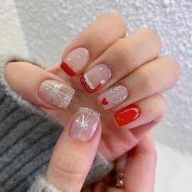 24Pcs Christmas Press on Nails Short Square Fake Nails Christmas False Nails with Xmas Hat Elk Designs Full Cover French Tip Artificial Acrylic Nails Reusable Stick on Nails Set for Women Girls