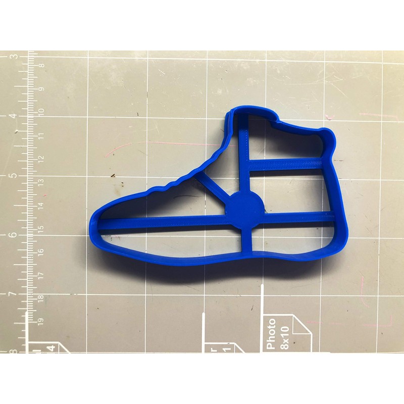 Sneakers Cookie Cutter (4.0 Inch)