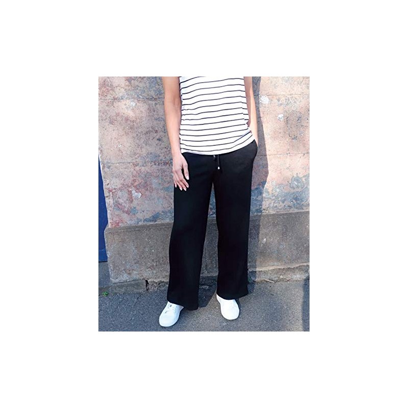 Style Arc Sewing Pattern - Como Knit Pant (Sizes 10-22)