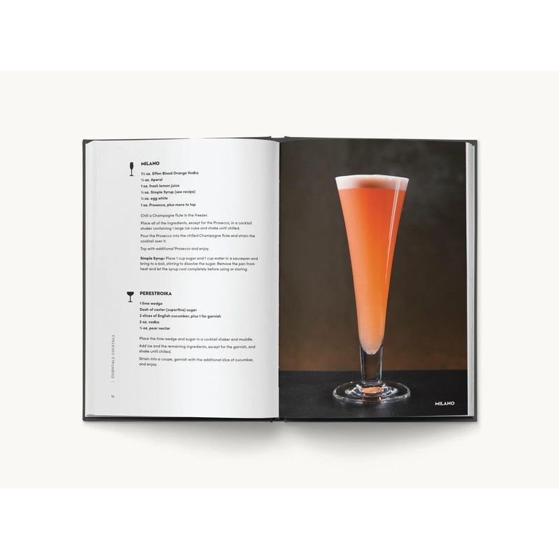 ESSENTIALS: Cocktails: Over 500 Classic Recipes