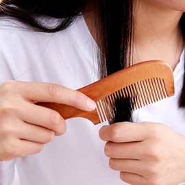 Peach Wood Portable Anti-Static Hair Comb RD-12055 4ea
