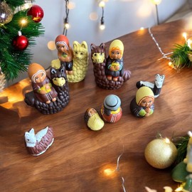 Zoeartcrafts Peruvian Nativity Scene and Llamas, Ethnic Christmas Indoor Decor, small handmade in clay figurines, Holiday season decorations (Small)