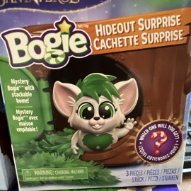 The Elf on the Shelf NEW Elf on the Shelf, Santaverse ,Bogie Hideout Surprise Figure