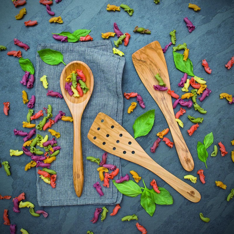 Berard 31.8 cm/12.5 in Curved Spatula, Handcrafted, Olive Wood