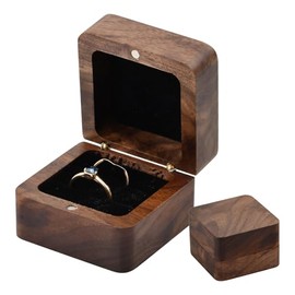 Caja de Anillos de Madera de Nogal con Forro de Terciopelo, Cierre Magnético - Joyero Portátil Elegante para Propuesta, Boda o Aniversario, 5.5x5.5x3.