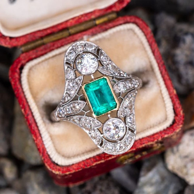 Xiaomei 10k Yellow Gold Vintage Style Genuine Emerald and Diamond