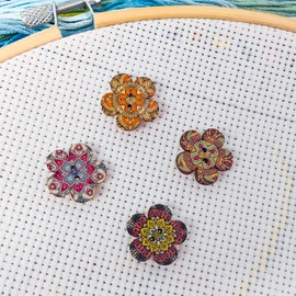 4 Pieces Retro Painted Small Flowers Needle Minder，Magnetic Pin Holder for Cross Stitch, Needlework and Embroidery Accessories，Magnetic Needle Nanny