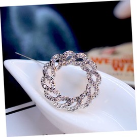 BESPORTBLE 2sets Fashion Waist Button Scarf Rings Crafted Silk Scarf Buckles for Women Stylish Waist Clips for Clothing Elegant Shape Design Accessory for Any Outfit 2pcs*2