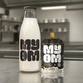 MYOM Barista Glass Milk Bottle, 950ml, Screw-Top Lid, Dishwasher Safe