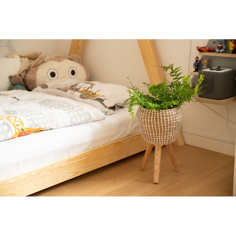Decorasian Flower pot with integrated stand, braided from seagrass -