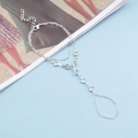 TseenYi Crystal Slave Finger Ring Bracelet Boho Layered Finger Ring Bracelet Fashion Slave Bracelet Chain Beach Wedding Jewellery for Women and Girls (Gold, 1 Piece), Crystal Metal