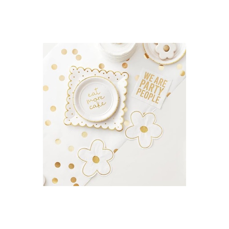 Santa Barbara Design Studio Disposable Plate 8-Count Pack Scallop Edged