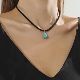 Wedity Bohemian Turquoise Necklace Pendant Velvet Necklace Adjustable Holiday Party Jewellery Gift for Women, 37.0 Centimetri + 9.0 Centimetri Estension, Turquoise Stone, No Gemstone