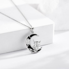 ONEFINITY Highland Cow Necklace 925 Sterling Silver Highland Cow Pendant Moon Necklace Jewellery Gifts for Women