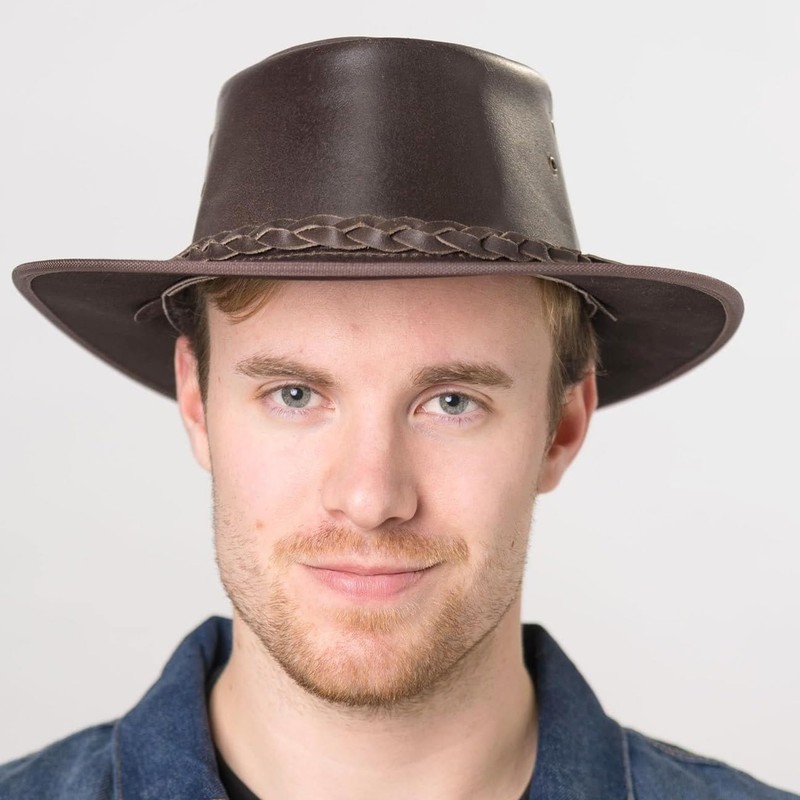 Scippis “Australian Adventure” wear hooley - l