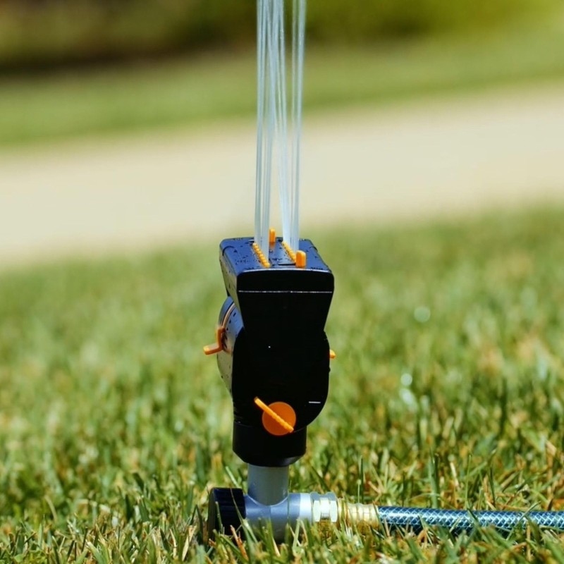 Melnor 65137AMZ MiniMax Turbo Oscillating Sprinkler on Step Spike, 4000