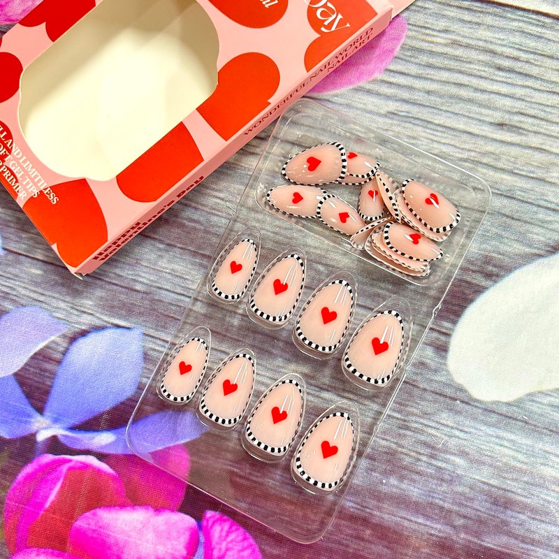 Black White Stripe False Nails Short Red Love Heart Valentine's